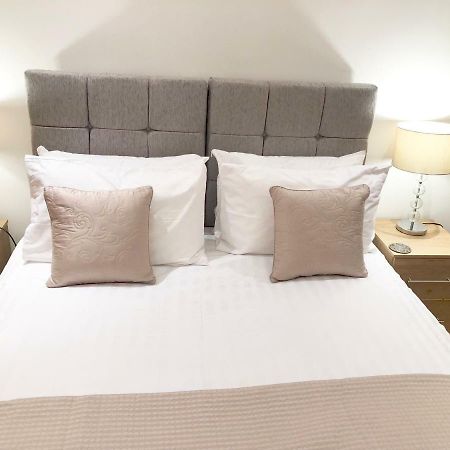 City Centre Apartment Инвернес Екстериор снимка