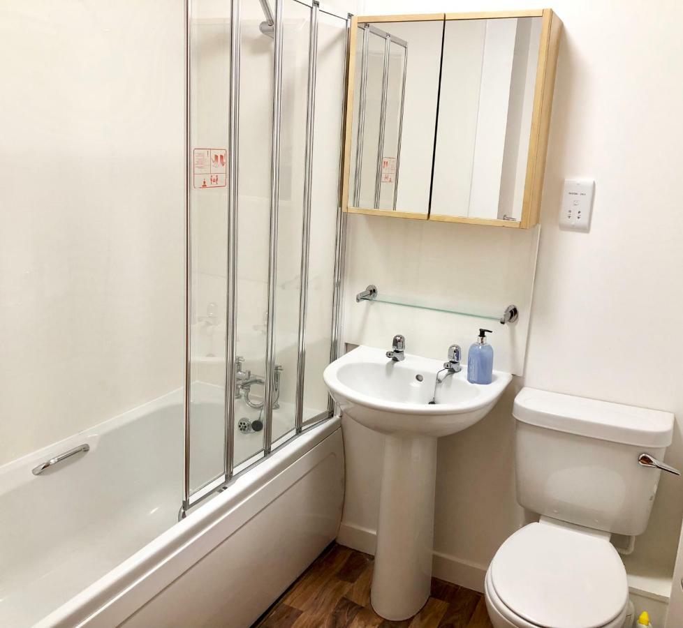 City Centre Apartment Инвернес Екстериор снимка