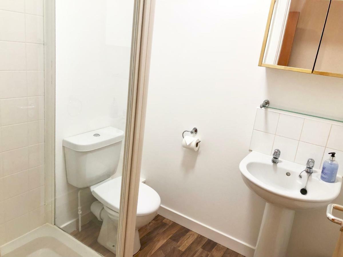 City Centre Apartment Инвернес Екстериор снимка