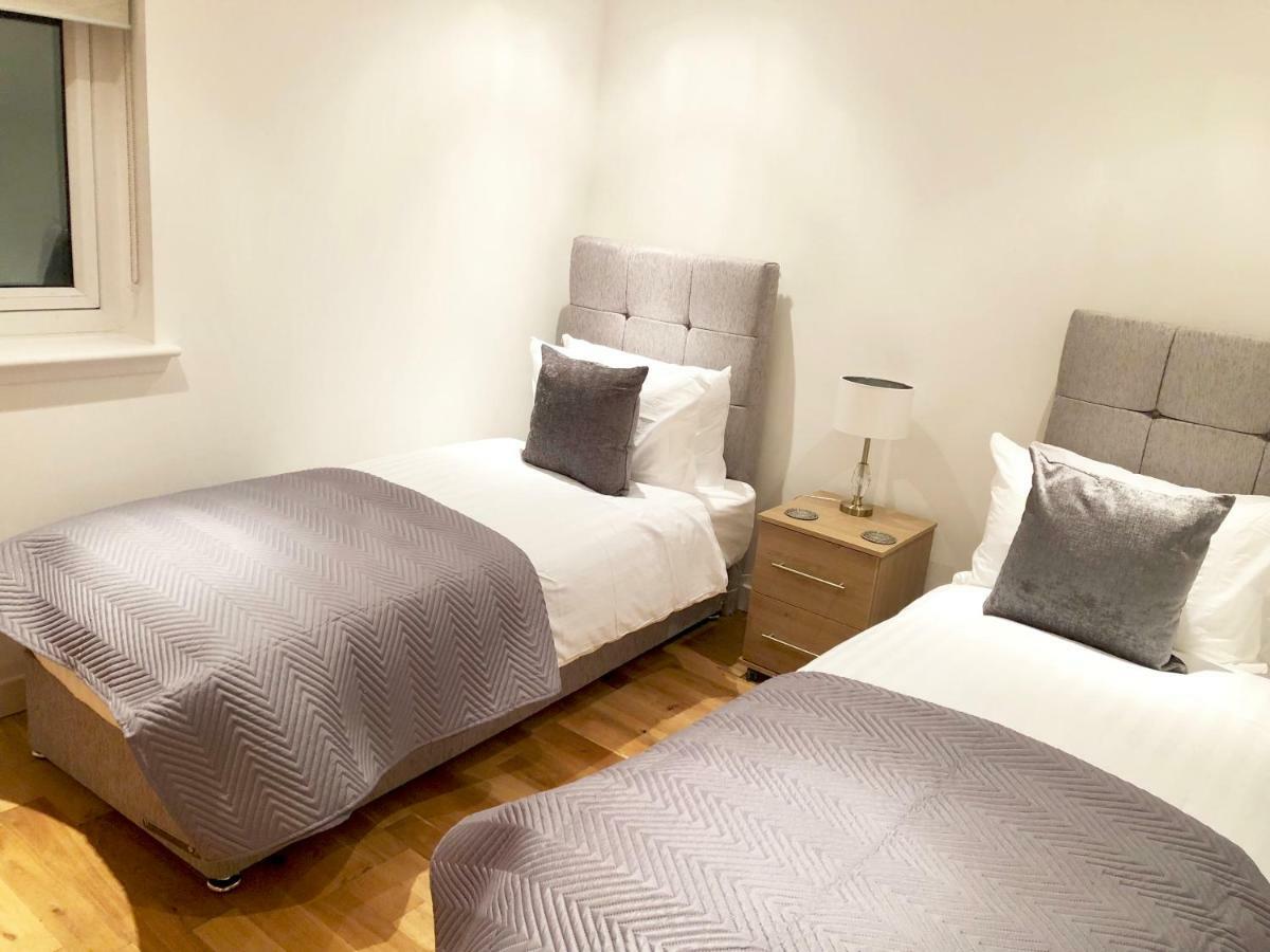 City Centre Apartment Инвернес Екстериор снимка